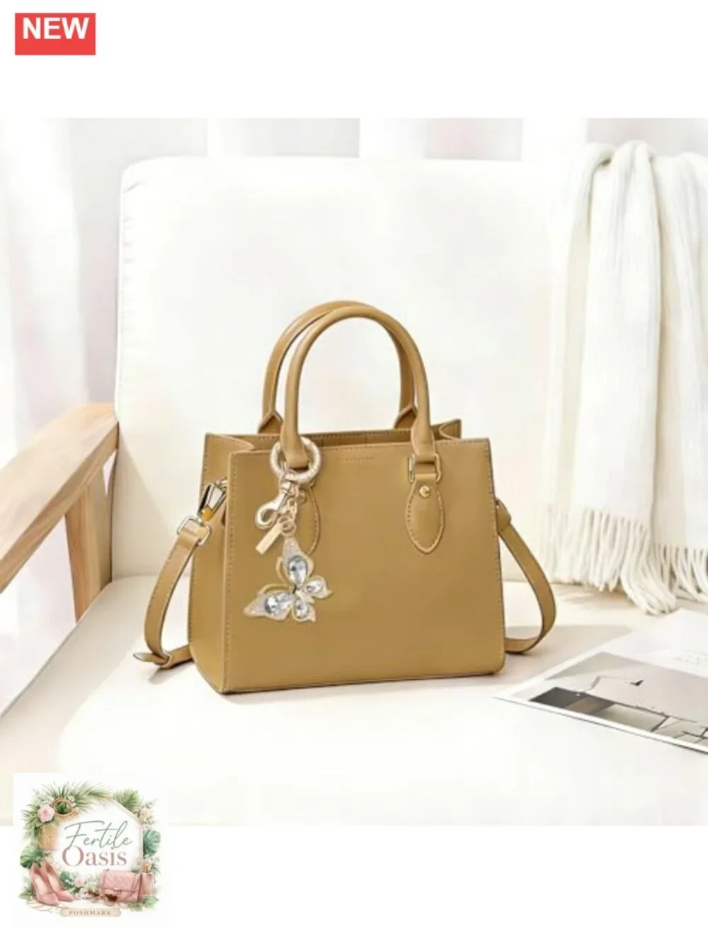 Rhinestone Butterfly Bag Charm Keychain Gold-Tone